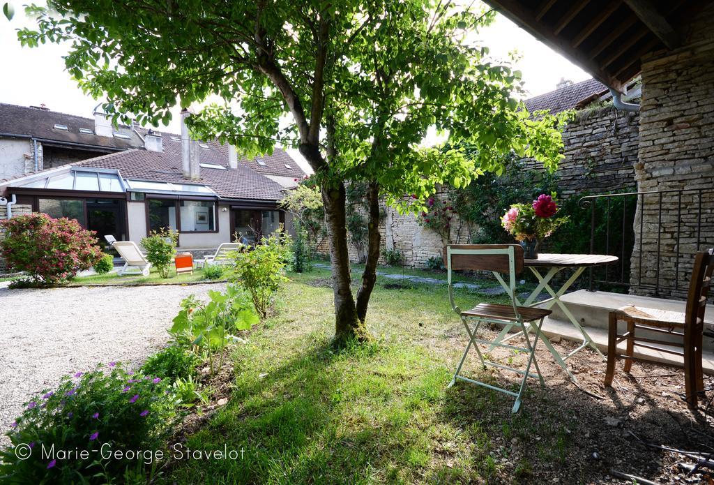 La Victoire De Noyers Villa Exterior photo